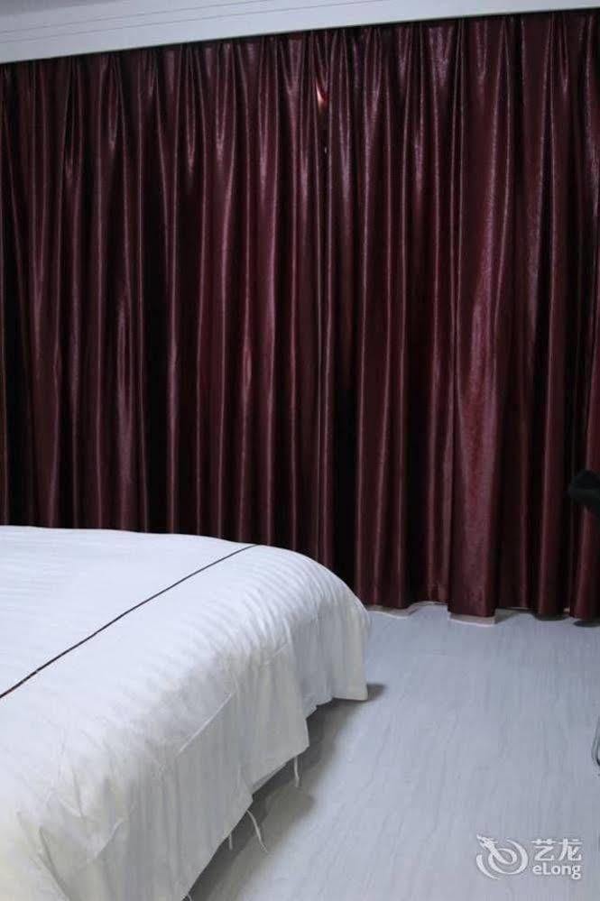 Huzhou Youyou Holiday Hotel Nanhszün Kültér fotó